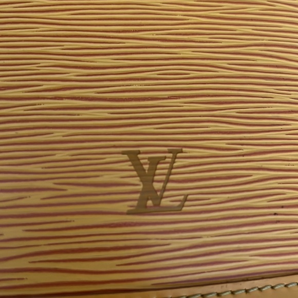 Lussac yellow epi - Picture 12 of 16